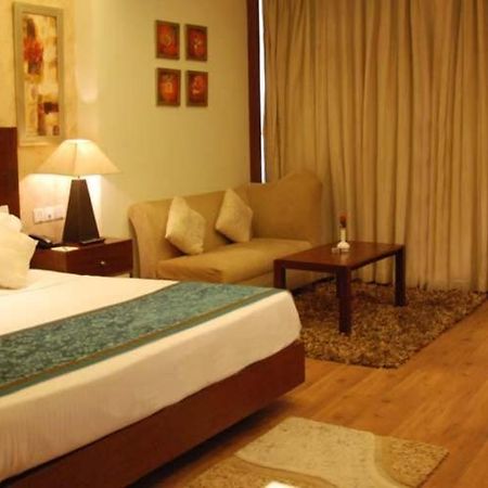 The Victoria Grand Hotel & Spa Касаули Экстерьер фото