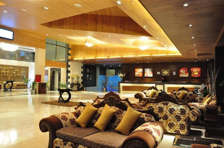 The Victoria Grand Hotel & Spa Касаули Экстерьер фото