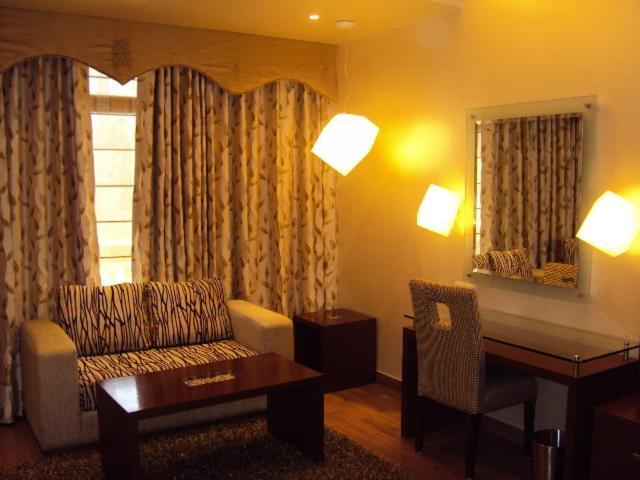 The Victoria Grand Hotel & Spa Касаули Экстерьер фото